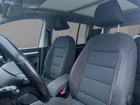 Gebraucht VW Touran Style 105 PS (77 kW) 2012 Weiß Van / Kleinbus