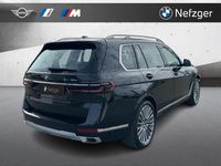 Neu BMW X7 340 PS (250 kW) 2025 Schwarz SUV