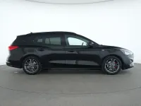 Gebraucht Ford Focus ST-Line 125 PS (91 kW) 2021 Schwarz Limousine