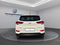 Gebraucht Hyundai Tucson 132 PS (97 kW) 2016 Weiß SUV