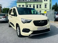 Gebraucht Opel Combo Innovation 131 PS (96 kW) 2020 Nacht schwarz/noir onyx Van / Kleinbus