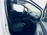 Gebraucht Opel Combo Selection 102 PS (75 kW) 2022 Weiß Van / Kleinbus