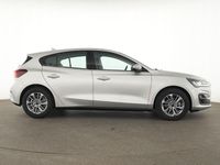 Gebraucht Ford Focus Titanium 125 PS (91 kW) 2023 Silber Limousine