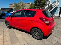 Gebraucht Hyundai i20 Edition 77 PS (56 kW) 2011 Rot Kleinwagen
