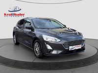 Gebraucht Ford Focus Cool & Connect 125 PS (91 kW) 2018 Grau Limousine
