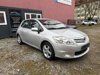 Gebraucht Toyota Auris Basis 99 PS (72 kW) 2013 Silber Kleinwagen
