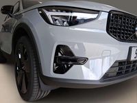 Neu Volvo XC40 Plus 163 PS (119 kW) 2025 Vapour grey SUV