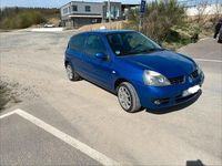 Gebraucht Renault Clio II 58 PS (42 kW) 2007 Blau Kleinwagen
