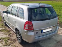 Gebraucht Opel Zafira Family 110 PS (80 kW) 2014 Silber Van / Kleinbus