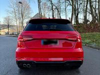 Gebraucht Audi A3 Sport 184 PS (135 kW) 2019 Rot Limousine