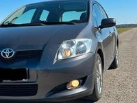 Gebraucht Toyota Auris 132 PS (97 kW) 2009 Grau Kleinwagen