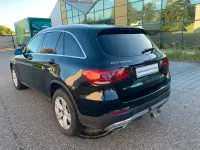 Gebraucht Mercedes GLC300e 194 PS (142 kW) 2021 Schwarz Limousine