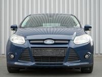 Gebraucht Ford Focus Trend 95 PS (69 kW) 2014 Blau Limousine