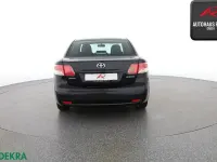 Gebraucht Toyota Avensis 147 PS (108 kW) 2010 Black mica / ink Limousine