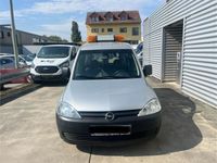 Second-hand Opel Combo 87 CP (63 kW) 2002 Argintiu Monovolum