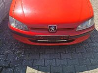 Gebraucht Peugeot 106 60 PS (44 kW) 2002 Rot Kleinwagen