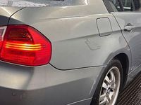 Gebraucht BMW 318 129 PS (94 kW) 2007 Andere farben Limousine