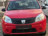 Gebraucht Dacia Sandero 75 PS (55 kW) 2009 Rot Limousine