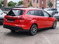 Gebraucht Ford Focus Titanium 182 PS (133 kW) 2016 Rot Kombi