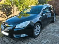 Gebraucht Opel Insignia 140 PS (102 kW) 2011 Schwarz Kombi