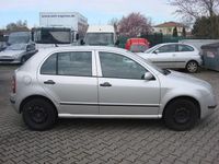 Gebraucht Skoda Fabia Ambiente 75 PS (55 kW) 2004 Silber Kleinwagen