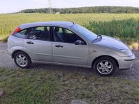 Gebraucht Ford Focus 100 PS (73 kW) 2002 Silber Kleinwagen