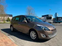 Gebraucht Renault Scénic III Expression 130 PS (95 kW) 2011 Braun Van / Kleinbus