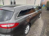 Gebraucht Ford Mondeo Titanium 150 PS (110 kW) 2016 Grau Kombi