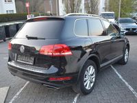 Gebraucht VW Touareg 239 PS (175 kW) 2011 Schwarz SUV