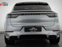 Gebraucht Porsche Cayenne Turbo 549 PS (403 kW) 2023 Silber SUV