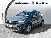 Gebraucht Dacia Sandero Expression 101 PS (74 kW) 2023 Grün SUV