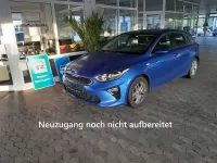Używany Kia Ceed Vision 99 KM (72 kW) 2019 Niebieski Hatchback