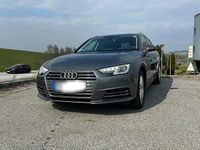Używany Audi A4 Sport 190 KM (139 kW) 2017 Szary Kombi