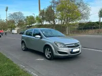 Używany Opel Astra 116 KM (85 kW) 2009 Szary Hatchback