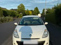 Gebraucht Renault Clio III 75 PS (55 kW) 2011 Weiß Kleinwagen