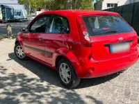 Gebraucht Ford Fiesta 80 PS (58 kW) 2006 Rot Kleinwagen