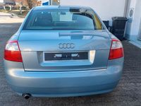 Gebraucht Audi A4 105 PS (77 kW) 2003 Blau Limousine