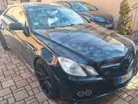 Gebraucht Mercedes E500 AMG 387 PS (284 kW) 2010 Schwarz Coupé