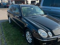 Gebraucht Mercedes E200 163 PS (119 kW) 2005 Schwarz Kombi