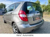 Gebraucht Mercedes A160 95 PS (69 kW) 2011 Grau Kleinwagen