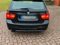 Gebraucht BMW 330 272 PS (200 kW) 2011 Schwarz Kombi
