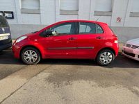 Gebraucht Toyota Yaris 69 PS (50 kW) 2009 Rot Kleinwagen