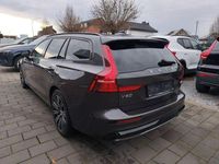 Gebraucht Volvo V60 Plus 398 PS (292 kW) 2025 Grau Kombi