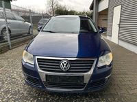 Gebraucht VW Passat 140 PS (102 kW) 2010 Blau Limousine