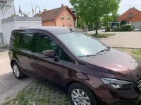 Gebraucht Mercedes T180 Style 131 PS (96 kW) 2024 Rot Van / Kleinbus