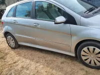 Gebraucht Mercedes B200 136 PS (100 kW) 2010 Silber Van / Kleinbus