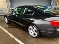 Gebraucht BMW 320 Sport Line 184 PS (135 kW) 2012 Schwarz Coupé