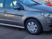 Gebraucht Mercedes B170 116 PS (85 kW) 2005 Kometgrau  metalliclack Van / Kleinbus