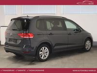 Gebraucht VW Touran Comfortline 150 PS (110 kW) 2022 Grau Van / Kleinbus