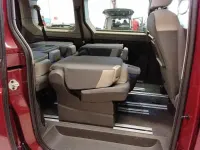 Gebraucht VW Multivan 150 PS (110 kW) 2024 Rot Van / Kleinbus